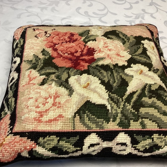 VTG   Needlepoint Pillow  Petit  point  FLORAL x🥰14” by 14” - Picture 9 of 13